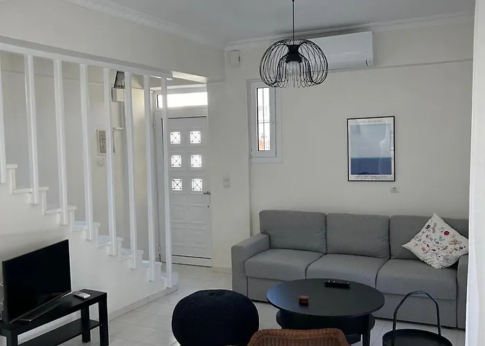Mary Lo Guest House